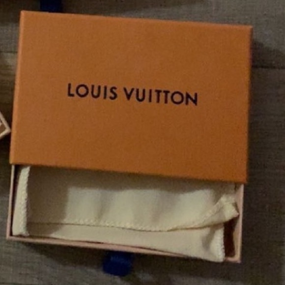 *FIRM* Authentic Louis Vuitton Lock and Key Set - Picture 13 of 13